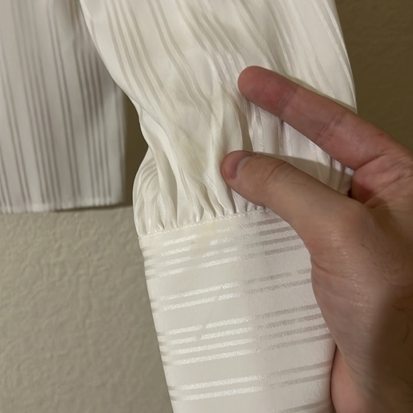 FRAME | Shirred Neck Tie Off White Silk Blouse XS - Picture 4 of 7